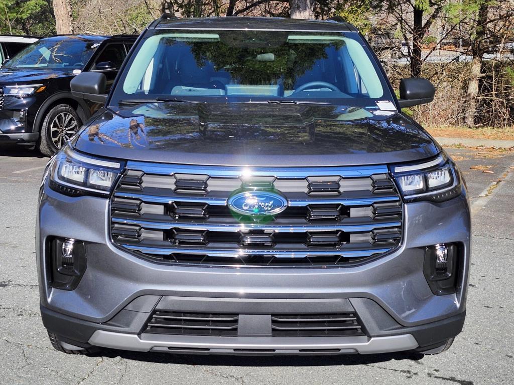 new 2025 Ford Explorer car, priced at $46,900