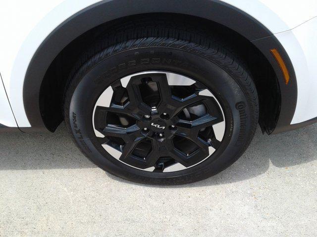 used 2025 Kia Sorento car, priced at $33,383