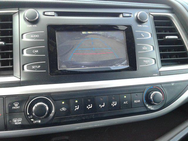 used 2014 Toyota Highlander car, priced at $17,144