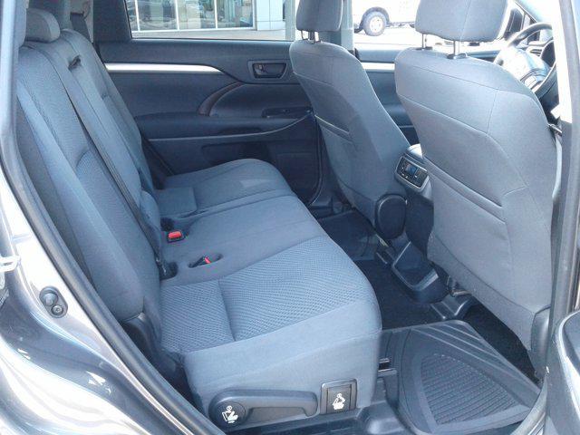used 2014 Toyota Highlander car, priced at $17,144