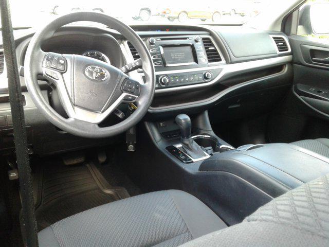 used 2014 Toyota Highlander car, priced at $17,144