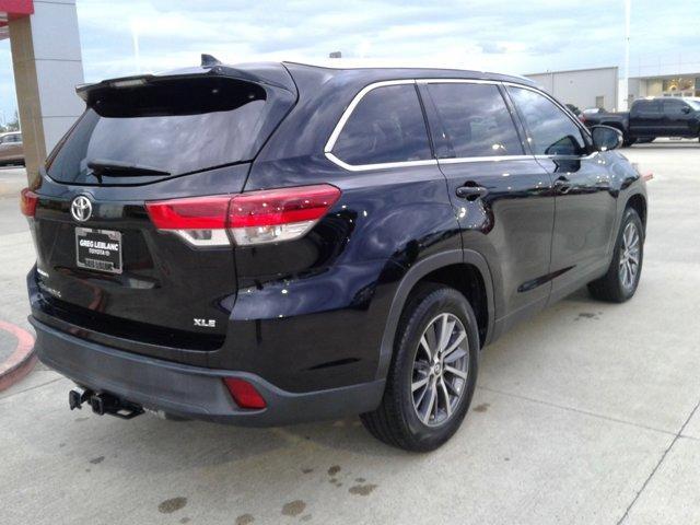 used 2019 Toyota Highlander car, priced at $24,080