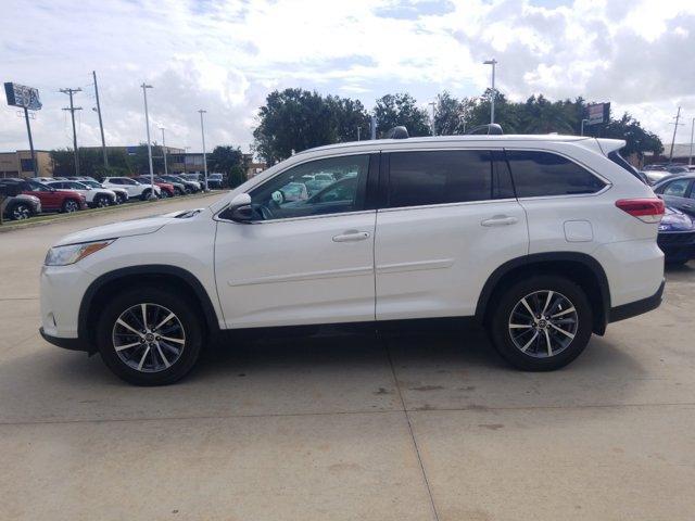 used 2019 Toyota Highlander car, priced at $24,980