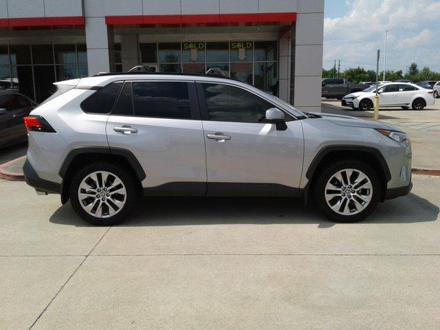 used 2019 Toyota RAV4 car, priced at $20,555