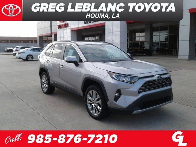 used 2020 Toyota RAV4 car, priced at $28,774