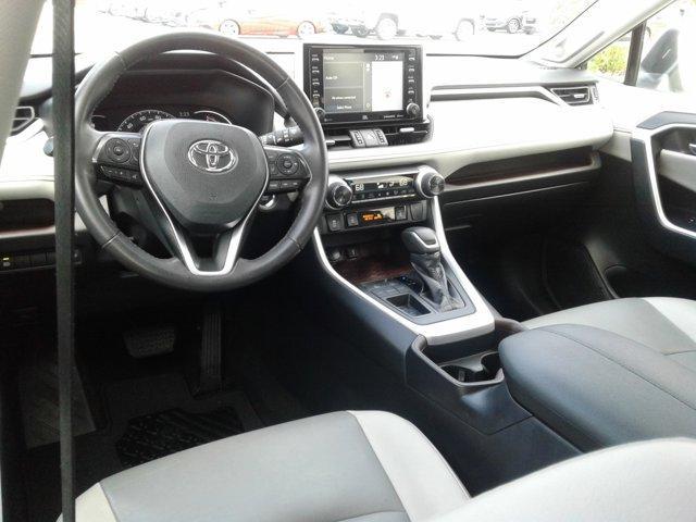 used 2020 Toyota RAV4 car, priced at $28,774