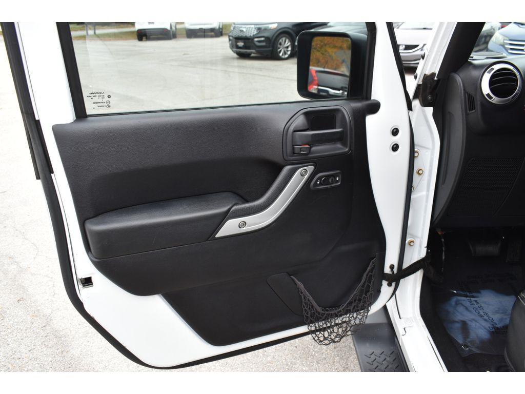 used 2015 Jeep Wrangler Unlimited car, priced at $17,777