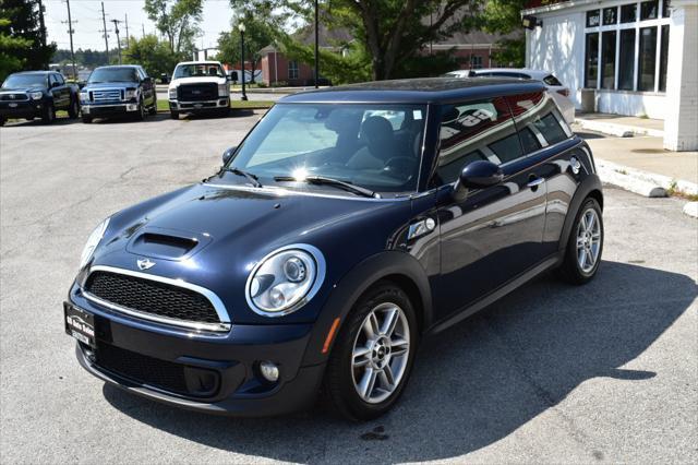 used 2013 MINI Hardtop car, priced at $9,999