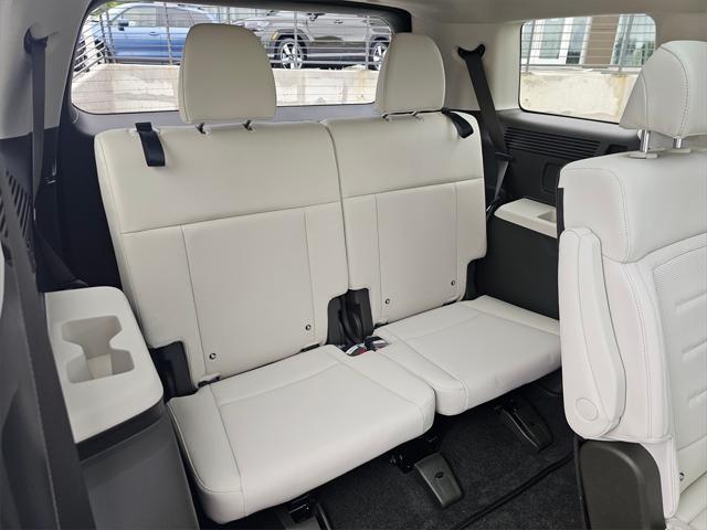 new 2025 Hyundai SANTA FE HEV car, priced at $49,875