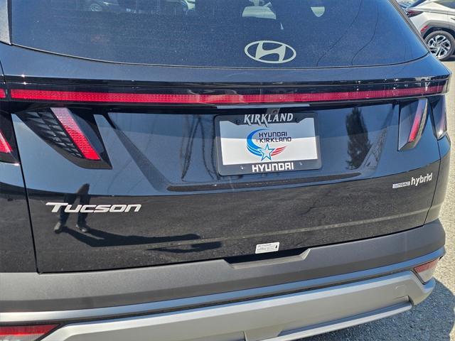 new 2025 Hyundai TUCSON Hybrid car, priced at $37,250