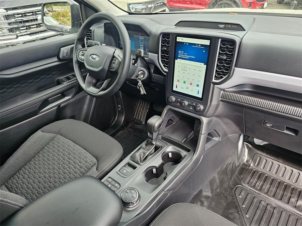 new 2025 Ford Ranger car, priced at $35,290
