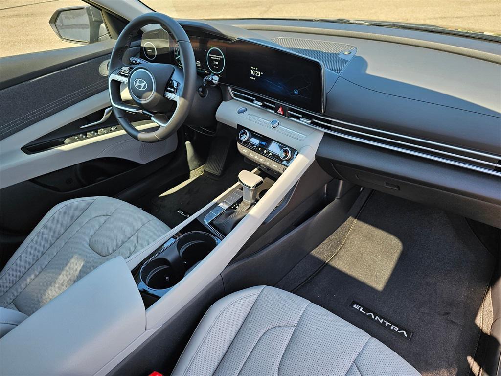 new 2025 Hyundai Elantra car, priced at $28,950