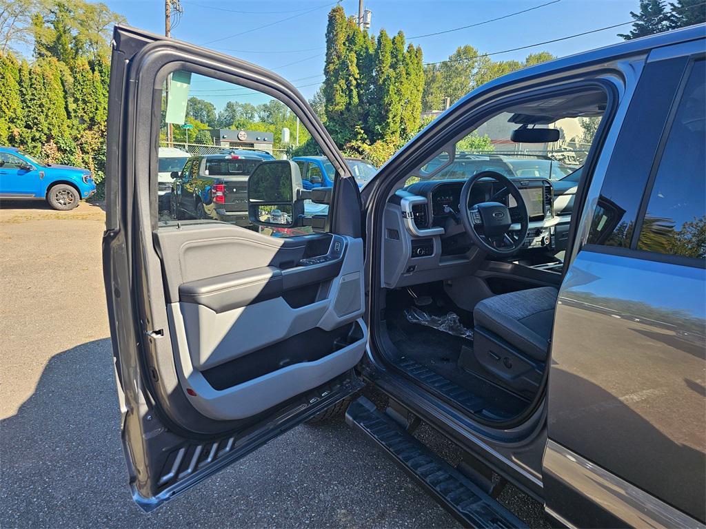 new 2025 Ford F-350 car, priced at $76,560