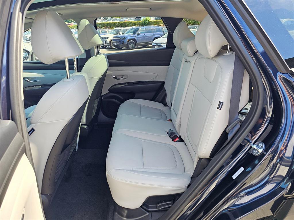 new 2025 Hyundai TUCSON Hybrid car, priced at $37,810
