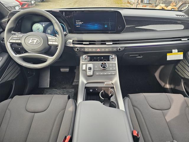 new 2025 Hyundai Palisade car, priced at $53,197