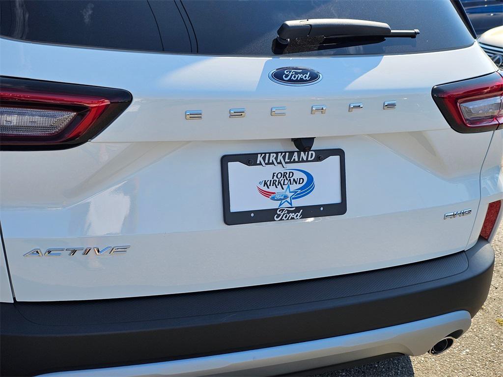 new 2025 Ford Escape car, priced at $30,250