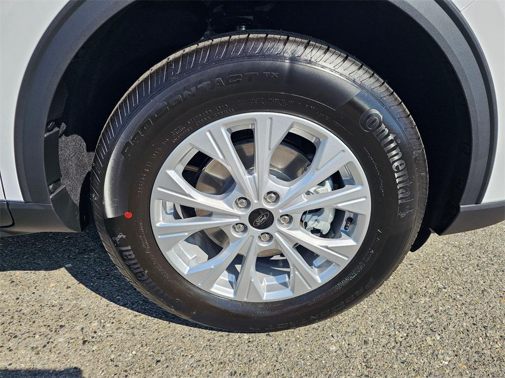 new 2025 Ford Escape car, priced at $30,250