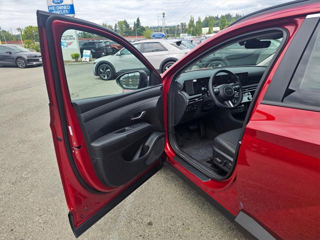 new 2025 Hyundai TUCSON Hybrid car, priced at $37,760