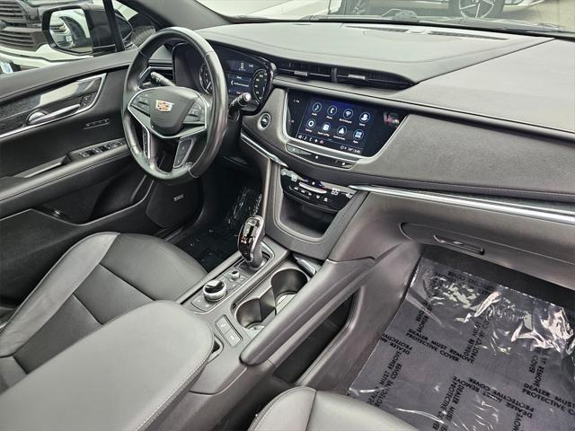 used 2021 Cadillac XT5 car, priced at $25,334
