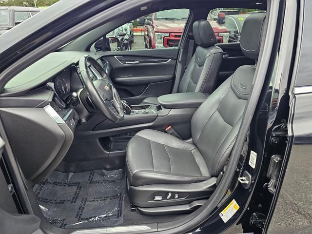used 2021 Cadillac XT5 car, priced at $25,334