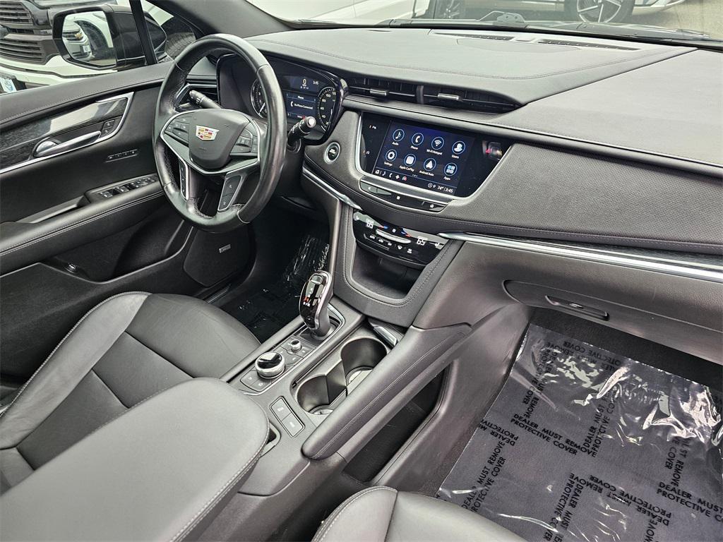 used 2021 Cadillac XT5 car, priced at $24,998