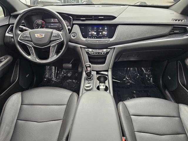 used 2021 Cadillac XT5 car, priced at $25,334