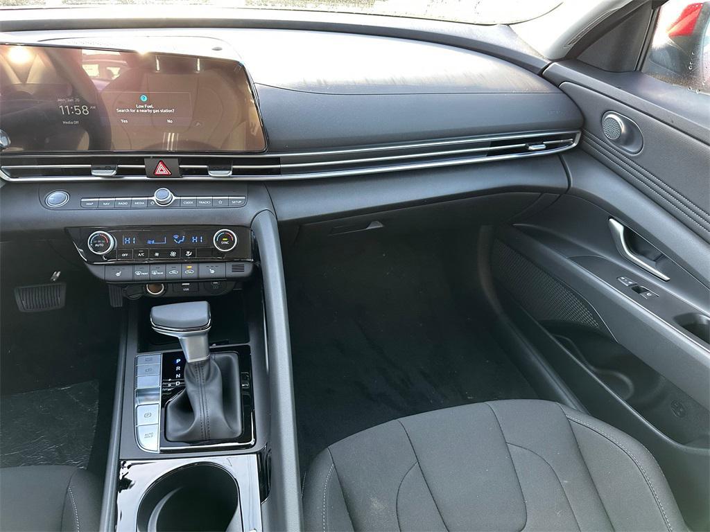 new 2025 Hyundai Elantra car, priced at $25,797