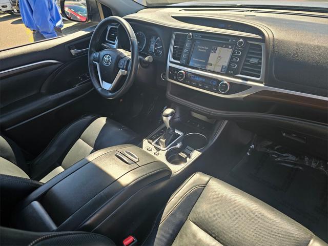 used 2016 Toyota Highlander car, priced at $24,198