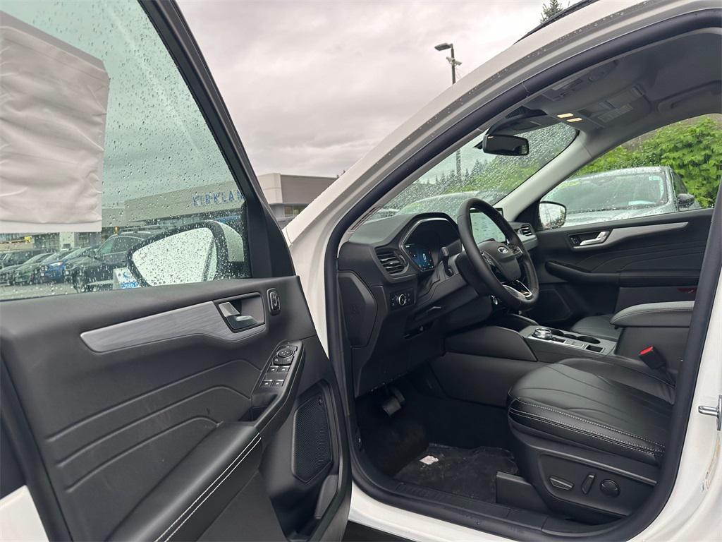 new 2025 Ford Escape PHEV car, priced at $37,157