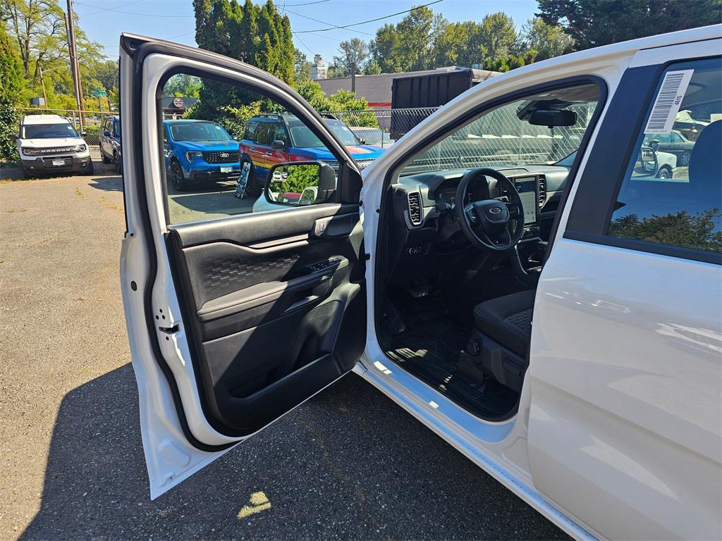 new 2025 Ford Ranger car, priced at $35,560