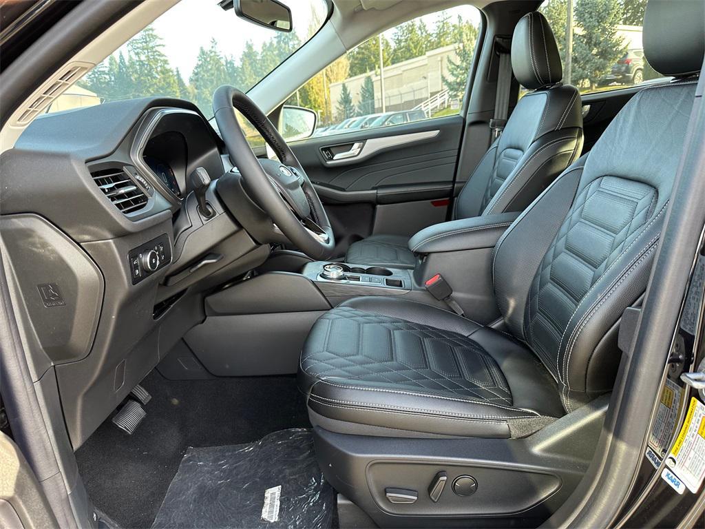 new 2024 Ford Escape PHEV car, priced at $39,747