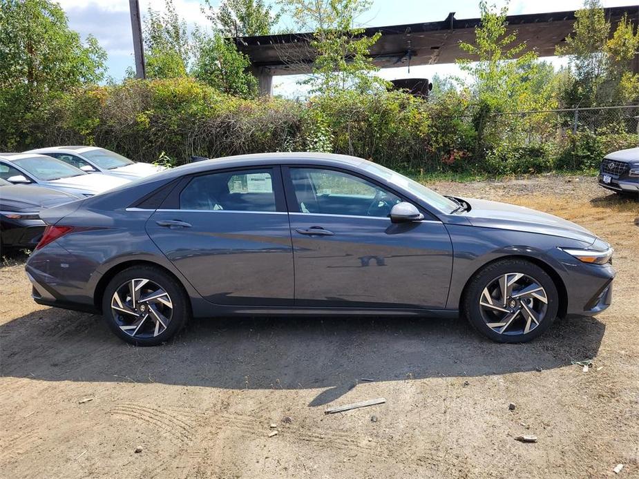 new 2024 Hyundai Elantra car, priced at $22,497