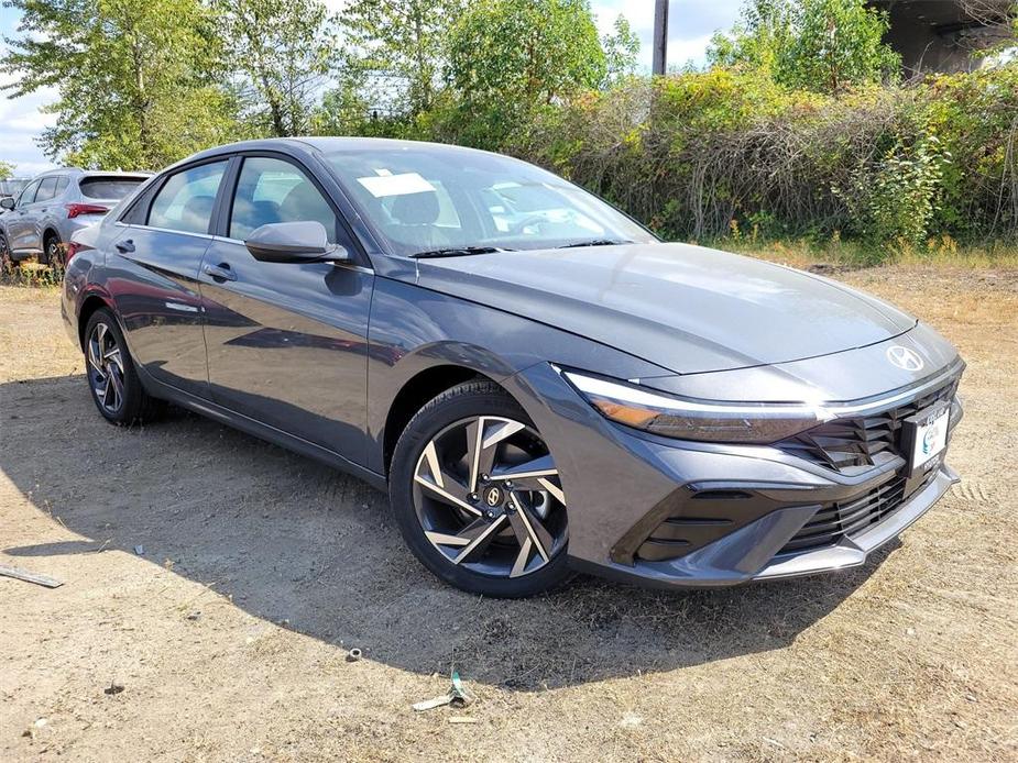 new 2024 Hyundai Elantra car, priced at $22,497