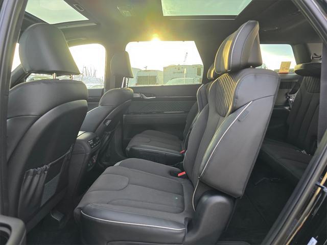 new 2025 Hyundai Palisade car, priced at $53,147
