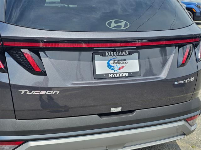 new 2025 Hyundai TUCSON Hybrid car, priced at $37,320