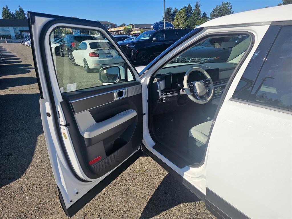 used 2024 Hyundai Santa Fe car, priced at $28,991
