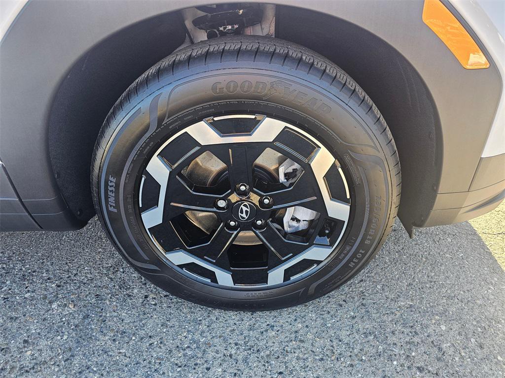 used 2024 Hyundai Santa Fe car, priced at $28,991