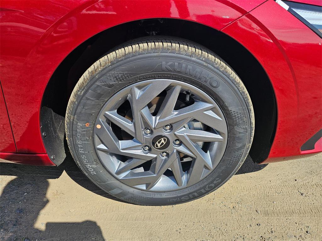 new 2025 Hyundai ELANTRA HEV car, priced at $25,615