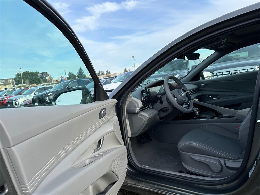 new 2025 Hyundai Elantra car, priced at $25,897