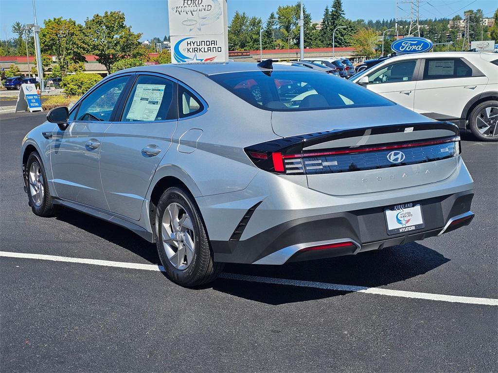 new 2025 Hyundai Sonata car, priced at $27,075