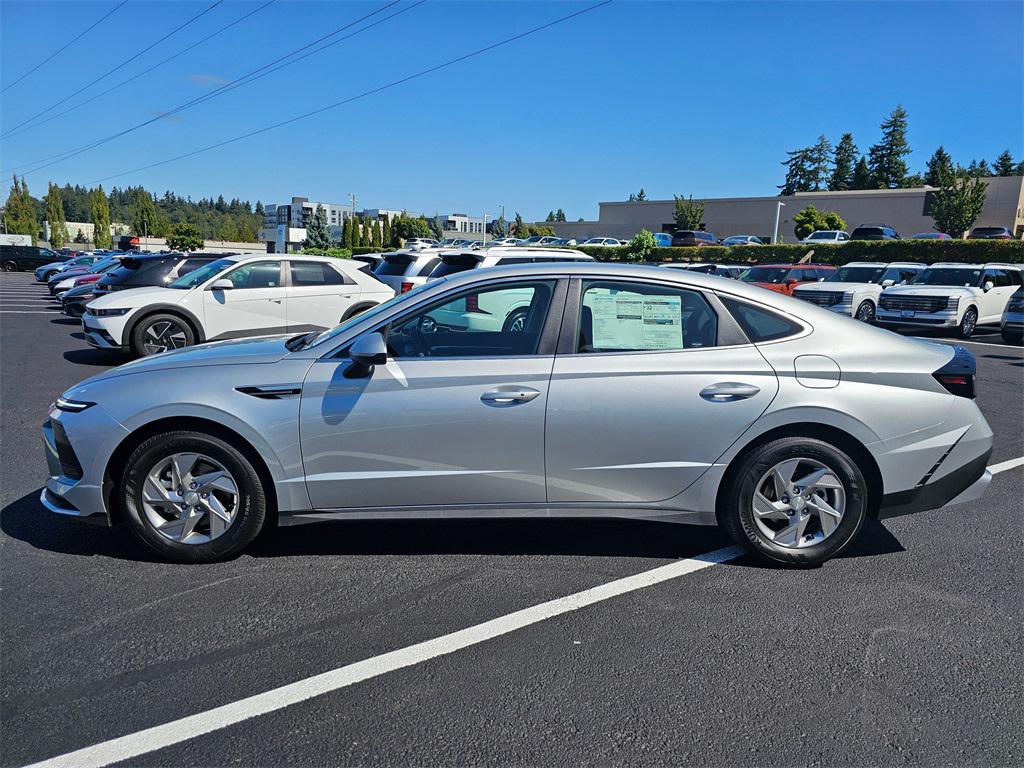 new 2025 Hyundai Sonata car, priced at $27,075