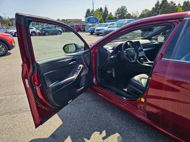 used 2019 Toyota Avalon Hybrid car, priced at $26,218