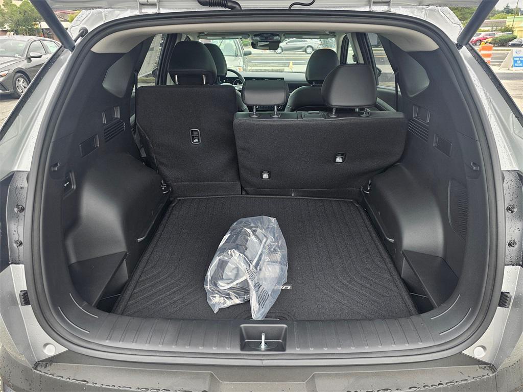 new 2025 Hyundai TUCSON Hybrid car, priced at $42,150