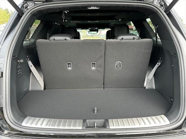 used 2025 Hyundai Palisade car, priced at $49,755