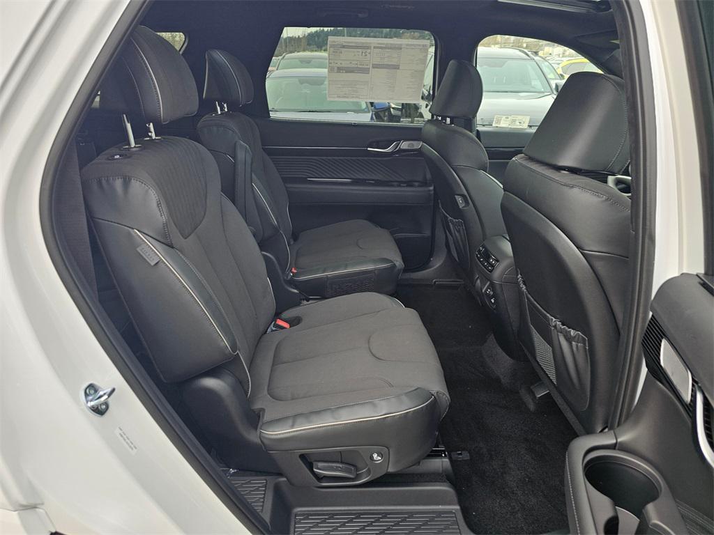 new 2025 Hyundai Palisade car, priced at $52,997