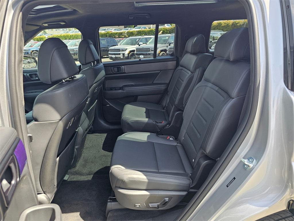 new 2025 Hyundai SANTA FE HEV car, priced at $48,447