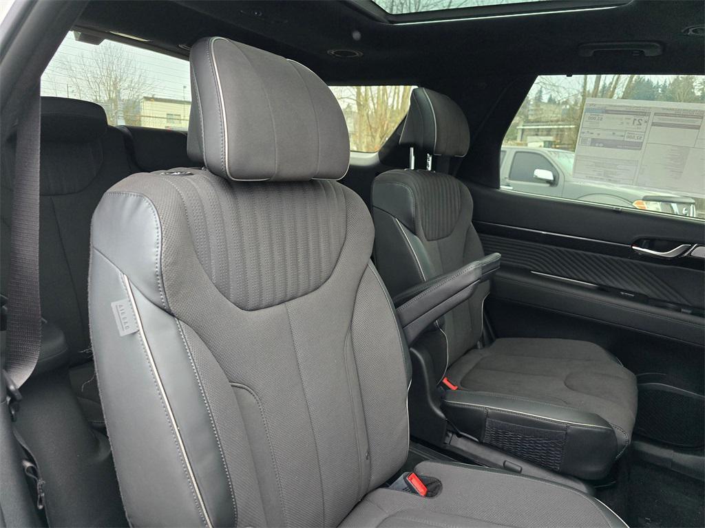used 2025 Hyundai Palisade car, priced at $49,333