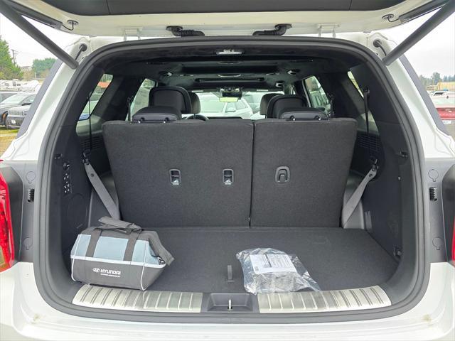 used 2025 Hyundai Palisade car, priced at $49,997