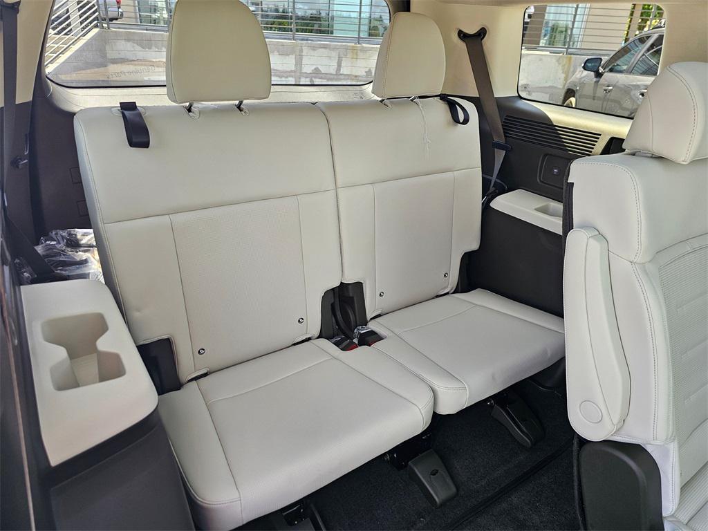 new 2025 Hyundai SANTA FE HEV car, priced at $48,649