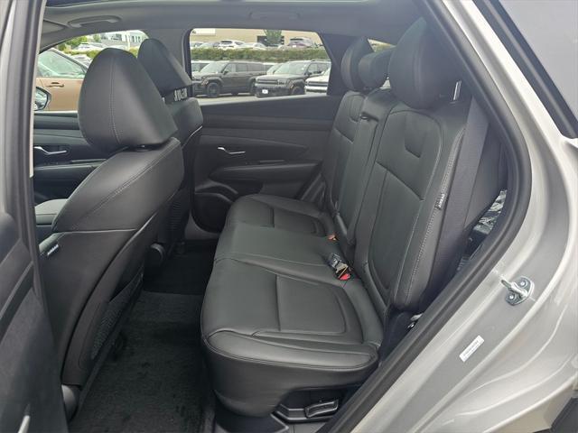 new 2025 Hyundai TUCSON Hybrid car, priced at $37,255